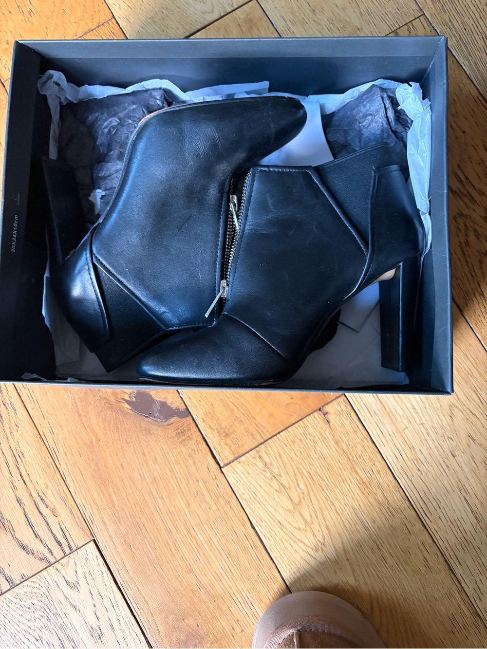 Tahari Black Leather Pointed Ankle Booties with Side Zip